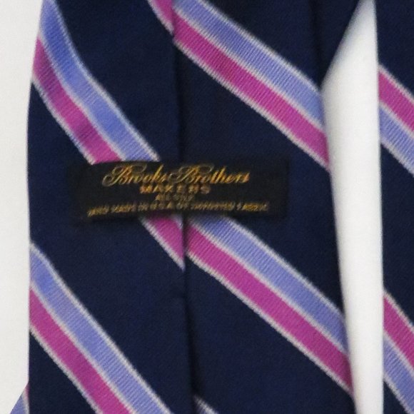 ❤️MENS BROOKS BROTHERS Navy NECKTIE TIE - Picture 4 of 4